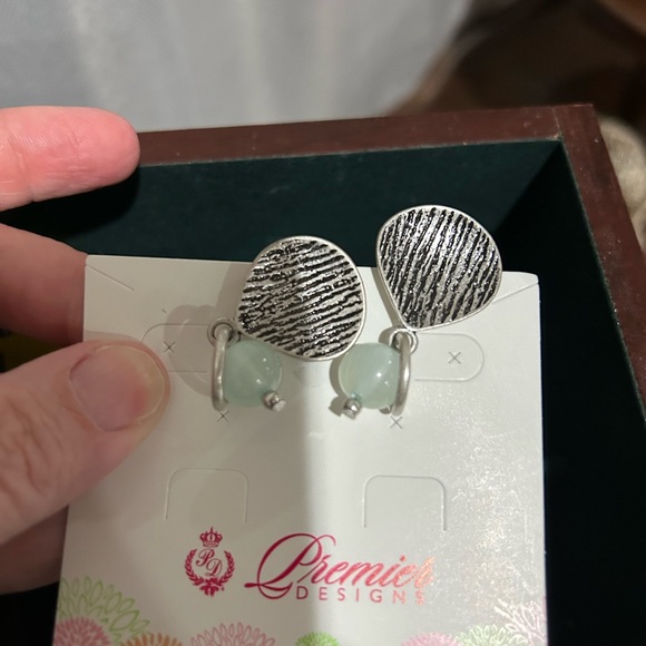 Premier Designs casual cool earrings wear 4 different ways. NWT - Picture 2 of 2